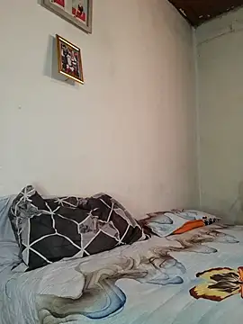 Goodgirlsue_77 webcam