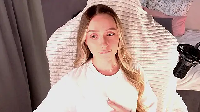 HollisBeckett webcam