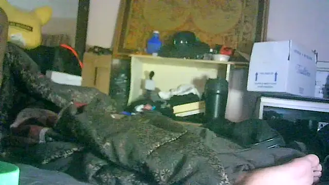 ON3YOULLN3VER_FIR3 webcam