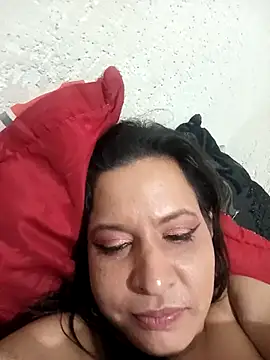 Camil4_milf_1 webcam