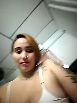 Baby_hornyJM webcam