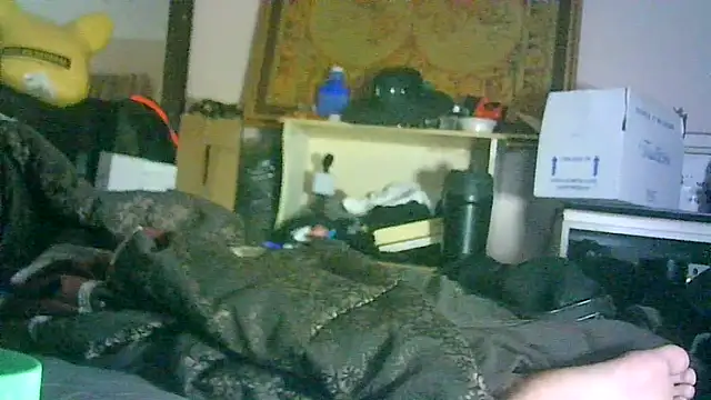 ON3YOULLN3VER_FIR3 webcam