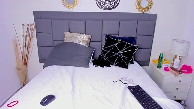 summer_williams18 - Summer_williams18's free webcam - UK Sex Cams