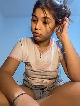 baddieasiantv webcam