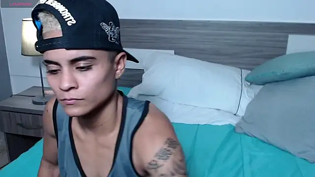 liiamthompson - Liiamthompson's free webcam - UK Sex Cams