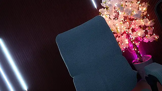 xxforyoureyesonlyxx webcam