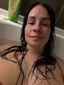 amira_amira - Amira_Amira's free webcam - UK Sex Cams