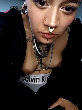 SharonSalazar webcam