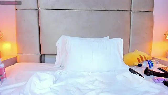 isabel_sofiaa webcam