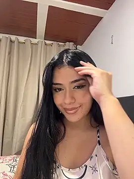 aura_owl - Aura_Owl's free webcam - UK Sex Cams