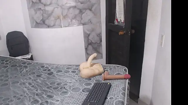 Preview of diabla_sexyboobs