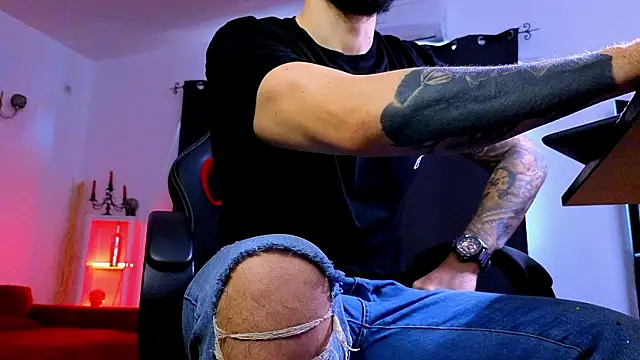 MightyAaron66 webcam