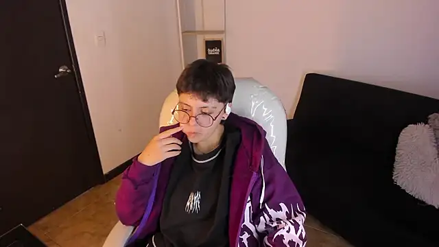 nathaly_ds - Nathaly_ds's free webcam - UK Sex Cams