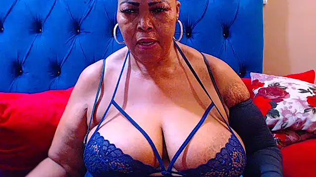 ebonycandy10 webcam
