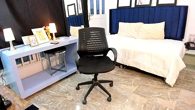 ElizabethBell_ webcam