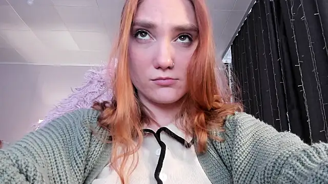 ReddHotPipper webcam