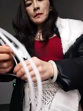 yinyin326 - Yinyin326's free webcam - UK Sex Cams