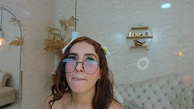 ValerySkinnyy webcam