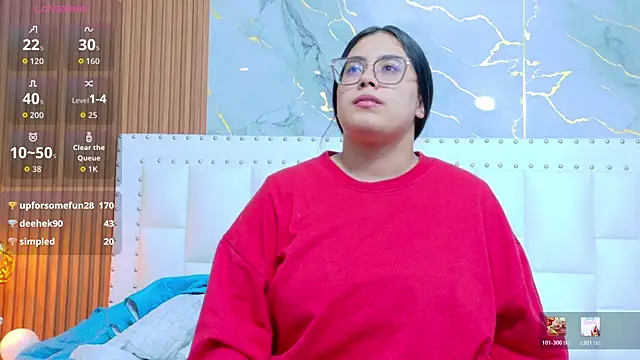 curvybuffgirllll webcam