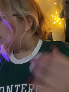 Sophia_Weest99 webcam