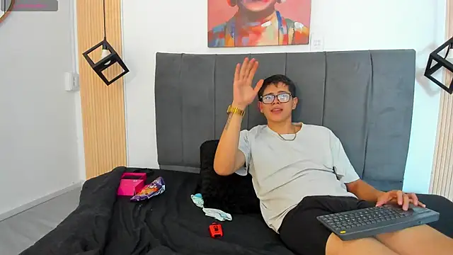 evie_demn (G teen) - squirt + lush