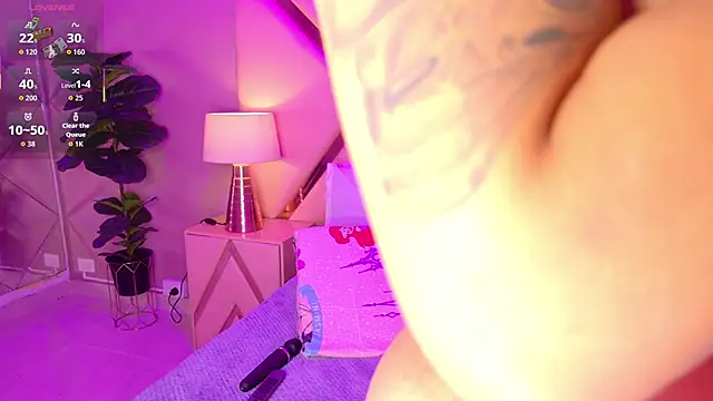 MalaikaBrown live sex cam