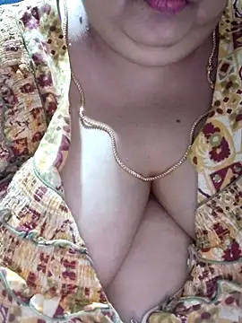 tamilthanushri webcam