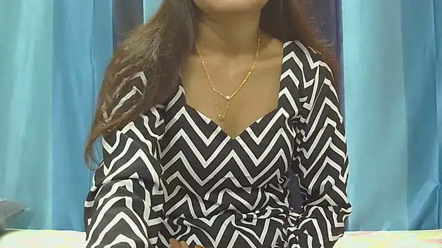 Aarti_misty71 webcam