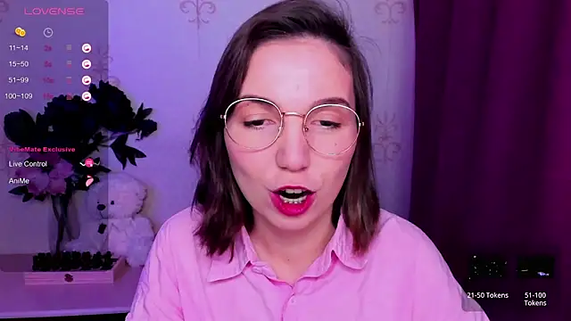 KindHazelHere_ webcam