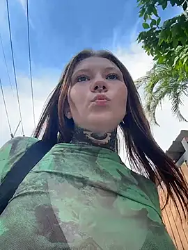 fionamurr (F teen) - play with the clitoris for 15 minutes