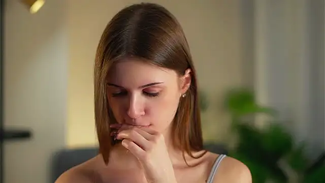 akumadadrive (F teen) - suck finger