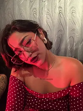 LilithMonette webcam