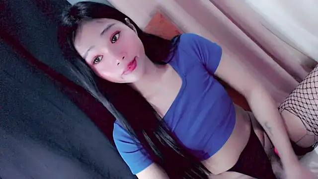 Amomentoflust99 webcam