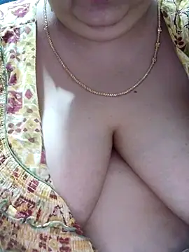 tamilthanushri webcam