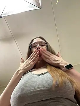 fairytaylor (F young) - Milky tittyfuck