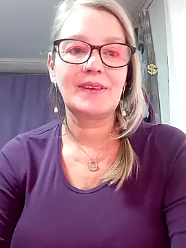 irinamaux live sex cam