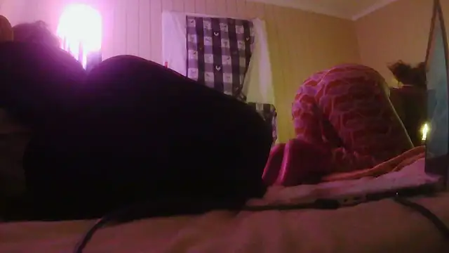 darnette_daisy webcam