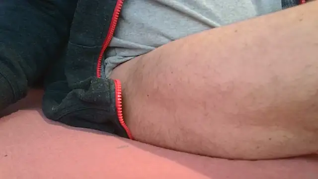 T0Yforeskin live sex cam