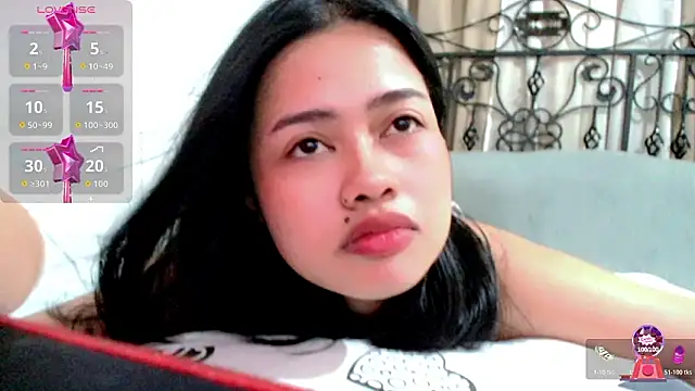 its_emerald - Its_emerald's free webcam