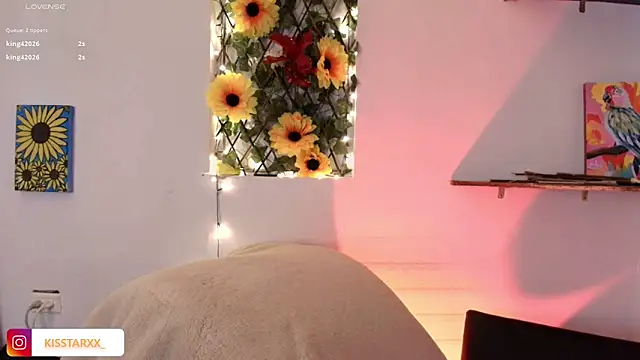 kisstarxxx webcam