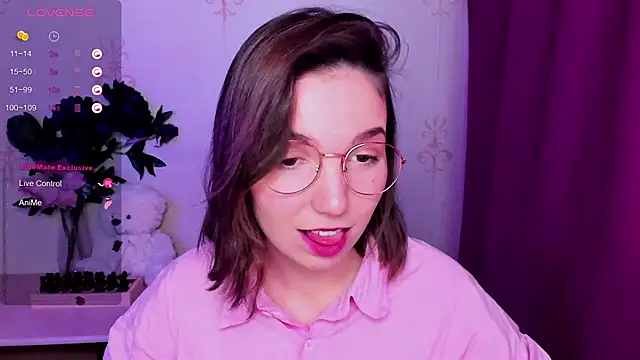 KindHazelHere_ webcam