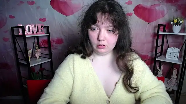 NeonilaLisova webcam