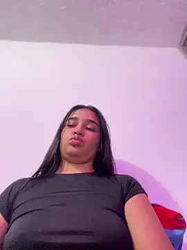 i_samanthaa - I_Samanthaa's free webcam - UK Sex Cams