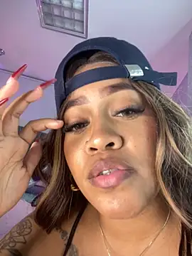 riri_brunnete webcam