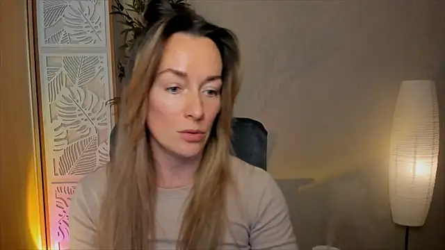 RebeccaMartinez webcam