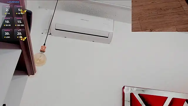 VALERIAQUEENTS__ webcam