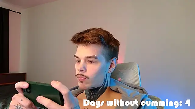 denis_here - DENIS_HERE's free webcam - UK Sex Cams