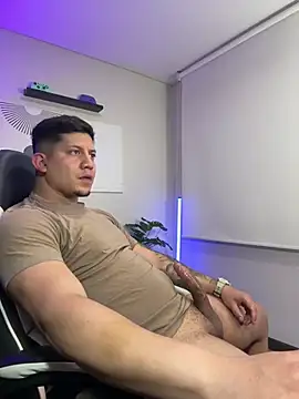 _robertobaggioo live sex cam