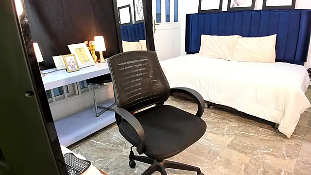 ElizabethBell_ webcam