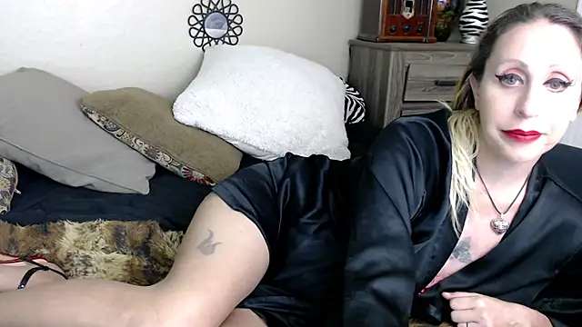 Lourdesnoir@xh webcam